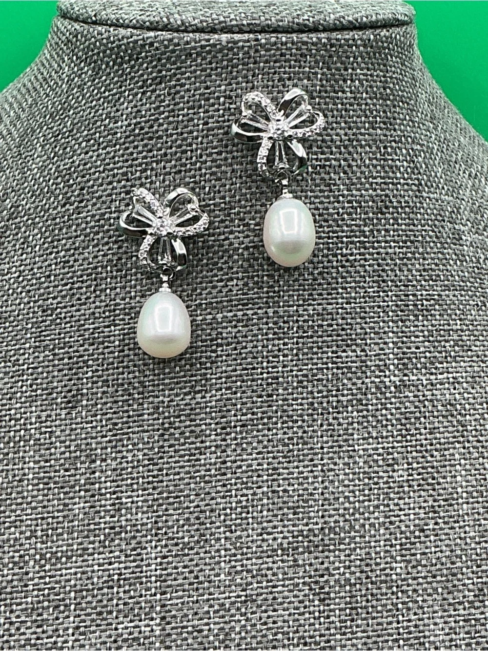 Pearl Drop Stud Earrings - S925 Silver plated